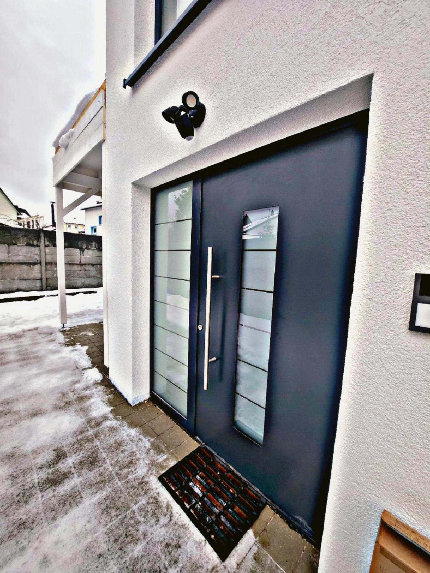 Lions Place Premium Apartments Comfort Optionaler Zugang Zum Spa- Bereich Heidenheim Exterior foto